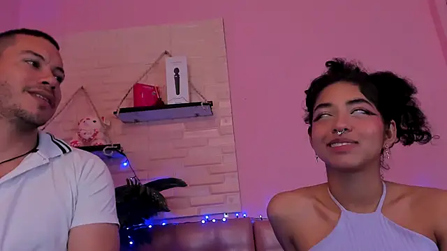 Aronandmoli69 Live XXX Chat