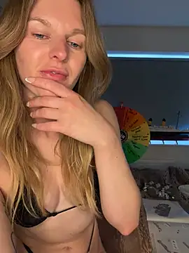 Lilly-Luscious 网络视讯表演
