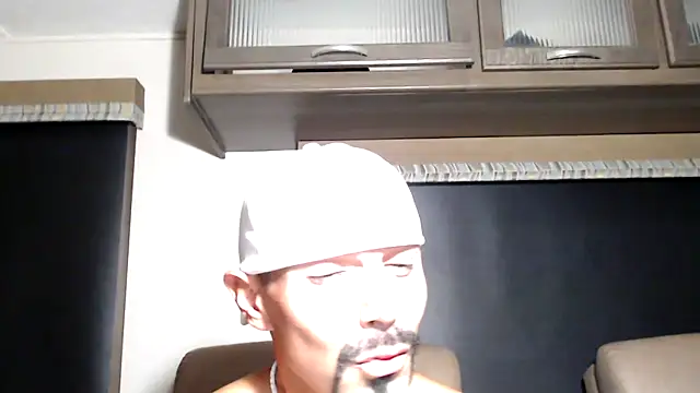 Chat XXX en directo de ThickD2C