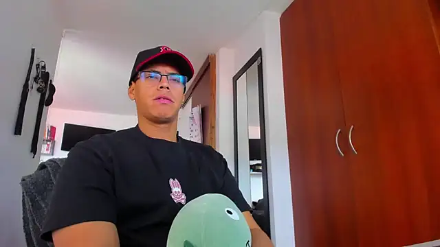 دردشة _John_Boy_ الجنسية المباشرة