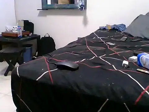 MRdxxx444 Adlı Modelin Canlı XXX Sohbeti