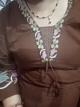 IndianQueennX: απευθείας συνομιλία ΧΧΧ