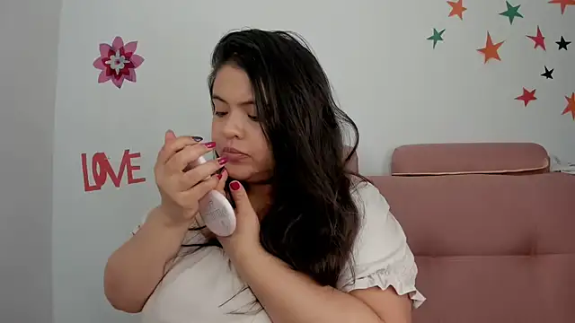 Онлайн чат XXX lizzie_c