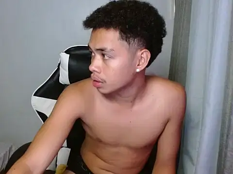 curlyasian_njxx Pertunjukan Webcam