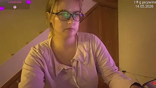 Chatroom XXX en direct de JacyWinslat