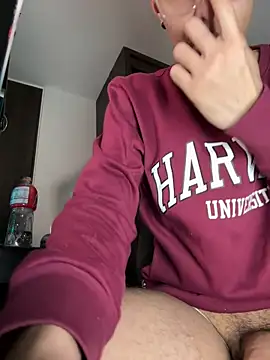 bigryann23's Live XXX Chat