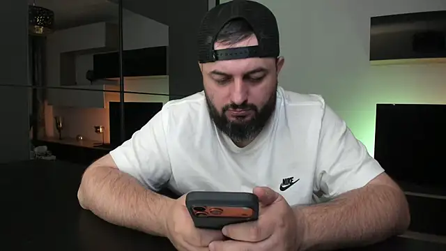 DravenPeak's Live XXX Chat