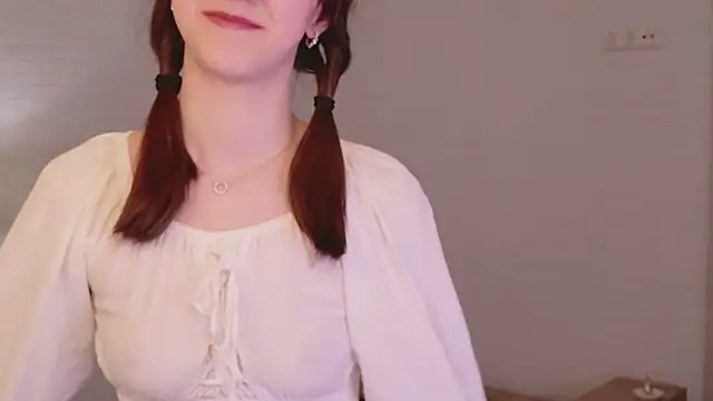 Pokazy przed kamerką – Kira__candy