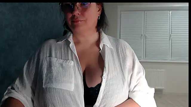 Nora_Star Adlı Modelin Canlı XXX Sohbeti