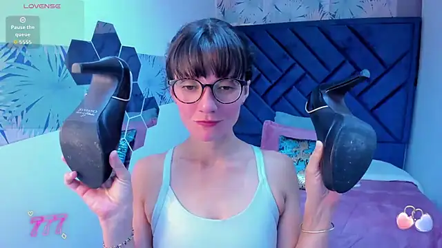 Valery_More__ élő XXX-chatje