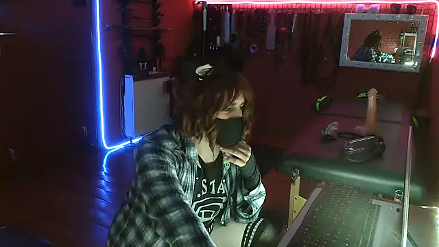 Ginny-the-bdsm-nympho 在線直播表演
