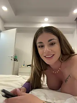 Show modela IsabellaEtthan na web-kameri