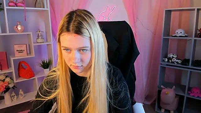 CelestineMauriac Chat XXX in diretta