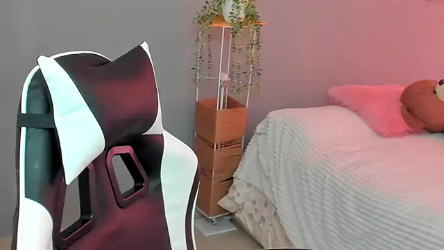 Chatroom XXX en direct de __Emma__11__Lecat_