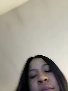 roxxylovesyou's Webcam Show