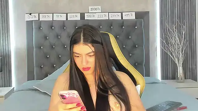 Chatroom XXX en direct de AngelxFerrer_