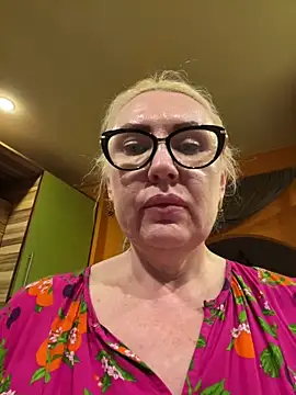OliviaDancequeen's Live XXX Chat