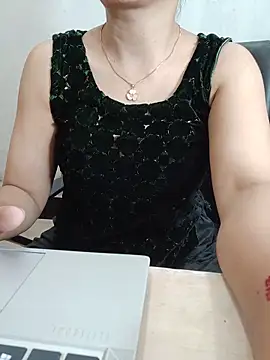 Chanchal--Navya live XXX chat