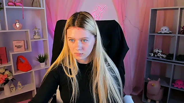 XXX chat uživo modela CelestineMauriac
