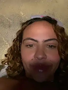 Chat +18 de Chloe_Leaozinho ao vivo