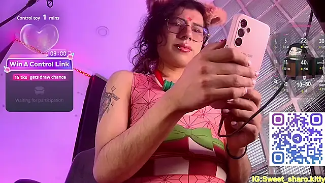 Sweet-SharoKitty webcam show