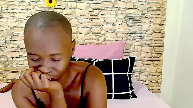 EbonyOlive69 Live XXX-Chat