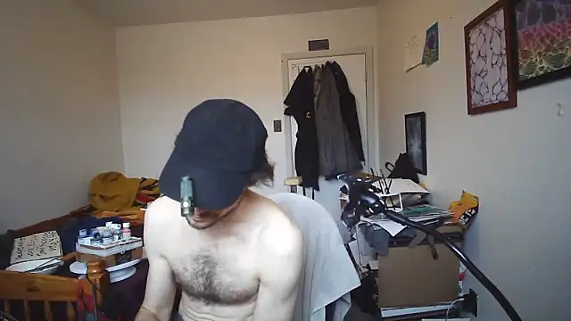 JohnnyMoves Show in webcam