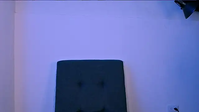 Chat +18 de alex_one888 ao vivo