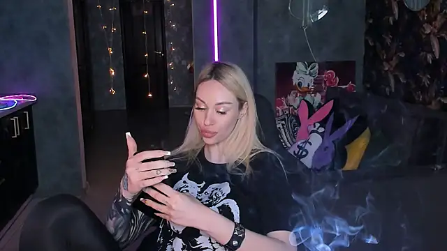 Blckmirrorr Live XXX-chat