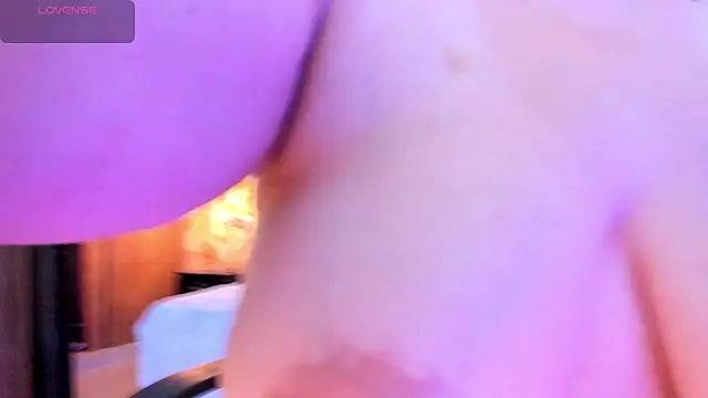 lucia_vonne_ 现场XXX聊天
