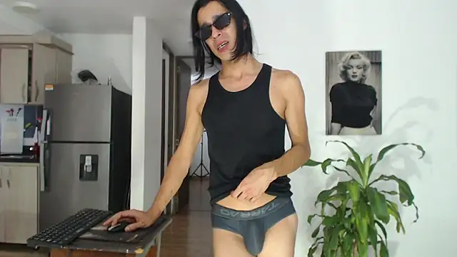 Ferotic_SexAddict 在線直播表演