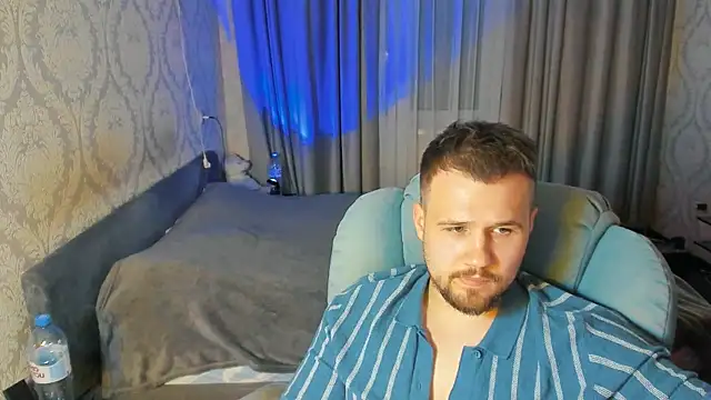 Vladik_b 在線直播表演