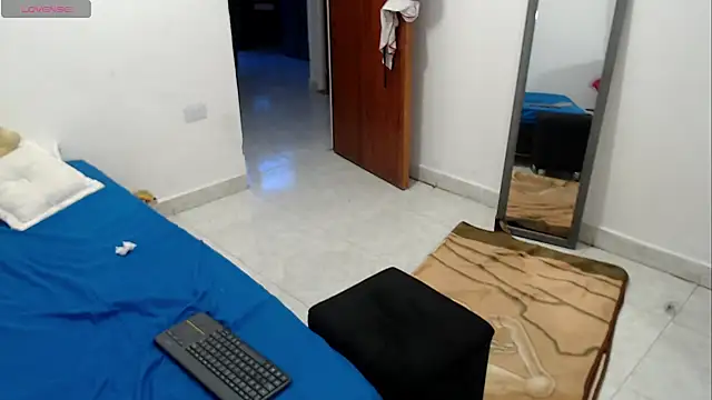 LAURA_Foxht Obrolan Langsung XXX
