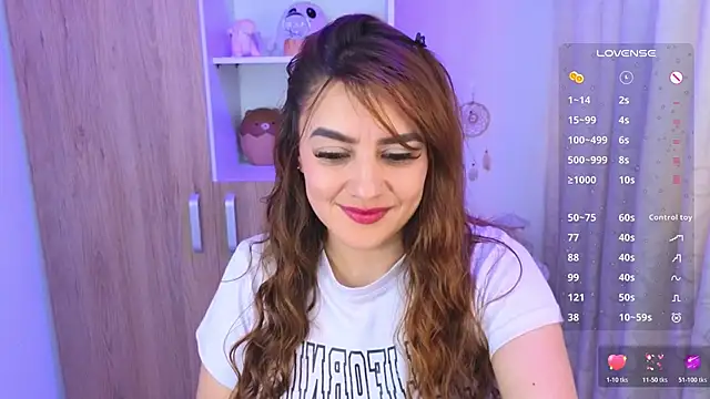 Lu_perez Chat XXX in diretta