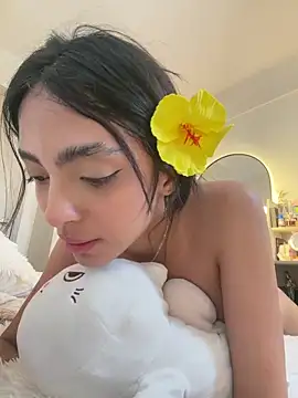 Chat XXX en directo de ZaraLuuv
