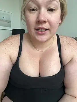 PiggyRose's Live XXX Chat