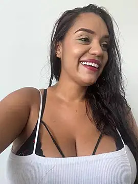 Sara-77 Show Webcam