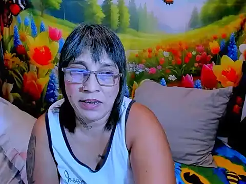 indianroxy élő XXX-chatje