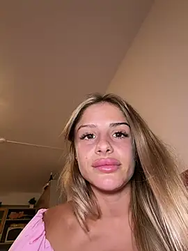 SophieVJ's Live XXX Chat