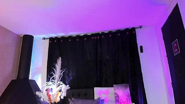 Vicky_Angeel live XXX chat