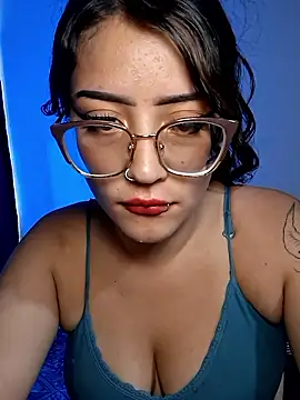 Backdoor_Newbie live XXX chat