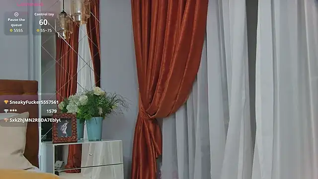 LuisaFaye Adlı Modelin Canlı XXX Sohbeti
