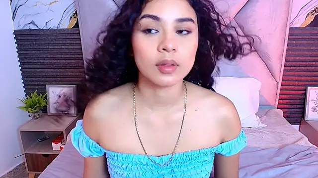 HemmaStar's Live XXX Chat