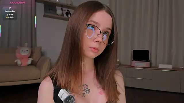 DominikaElis élő XXX-chatje