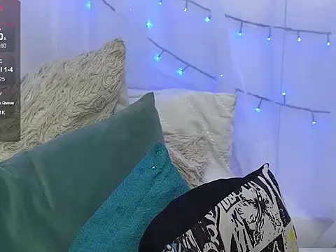 ninaa_fox élő XXX-chatje