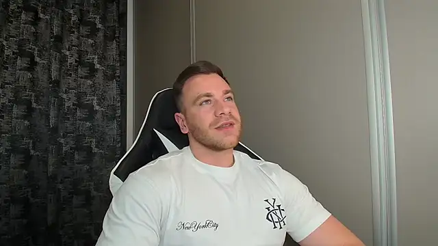 Thori92's Live XXX Chat