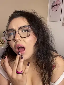 Chat XXX en directo de AlmaraRouge