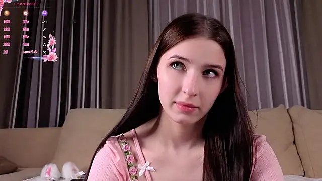 KerstinMaynor Adlı Modelin Canlı XXX Sohbeti
