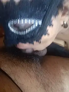 Crushme_cpl's Live XXX Chat
