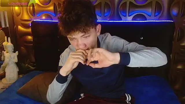 Chat +18 de cruz_dante ao vivo